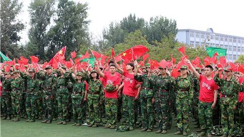 玉山县自然资源局召开年轻干部座谈会
