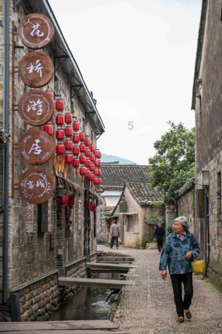 小猫钓鱼游戏龙王版有船