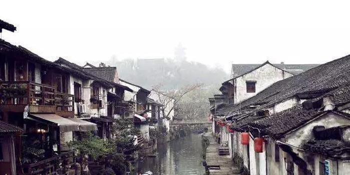宝马4系ICR改色膜多洛塔紫,神秘而优雅的奢华